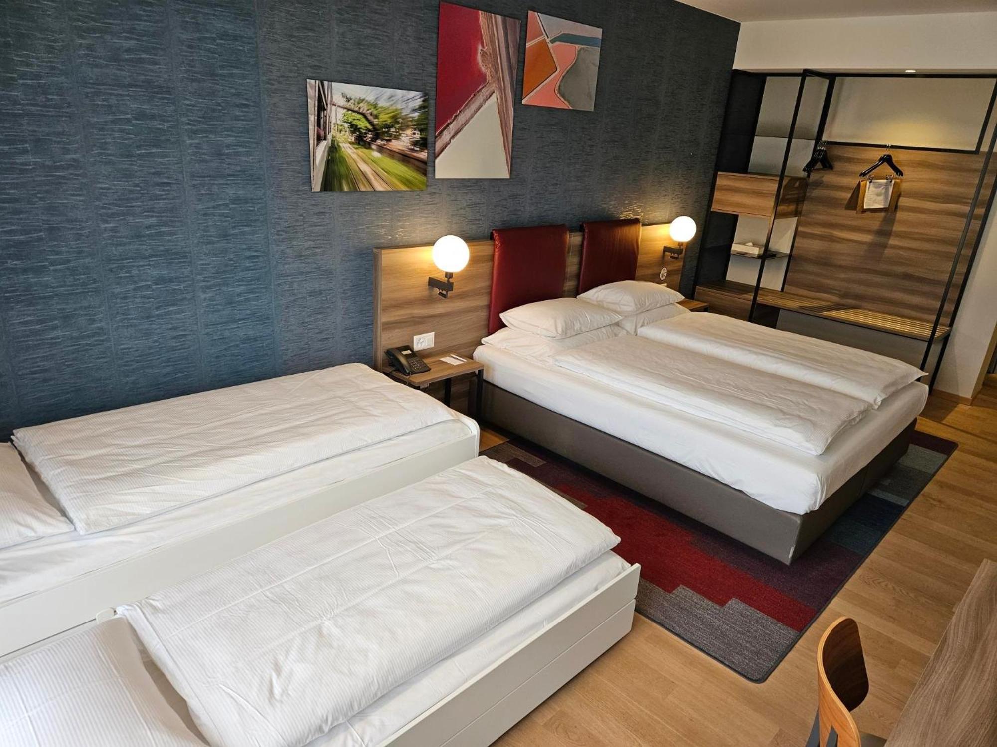 Mercure Geneva Airport 4*