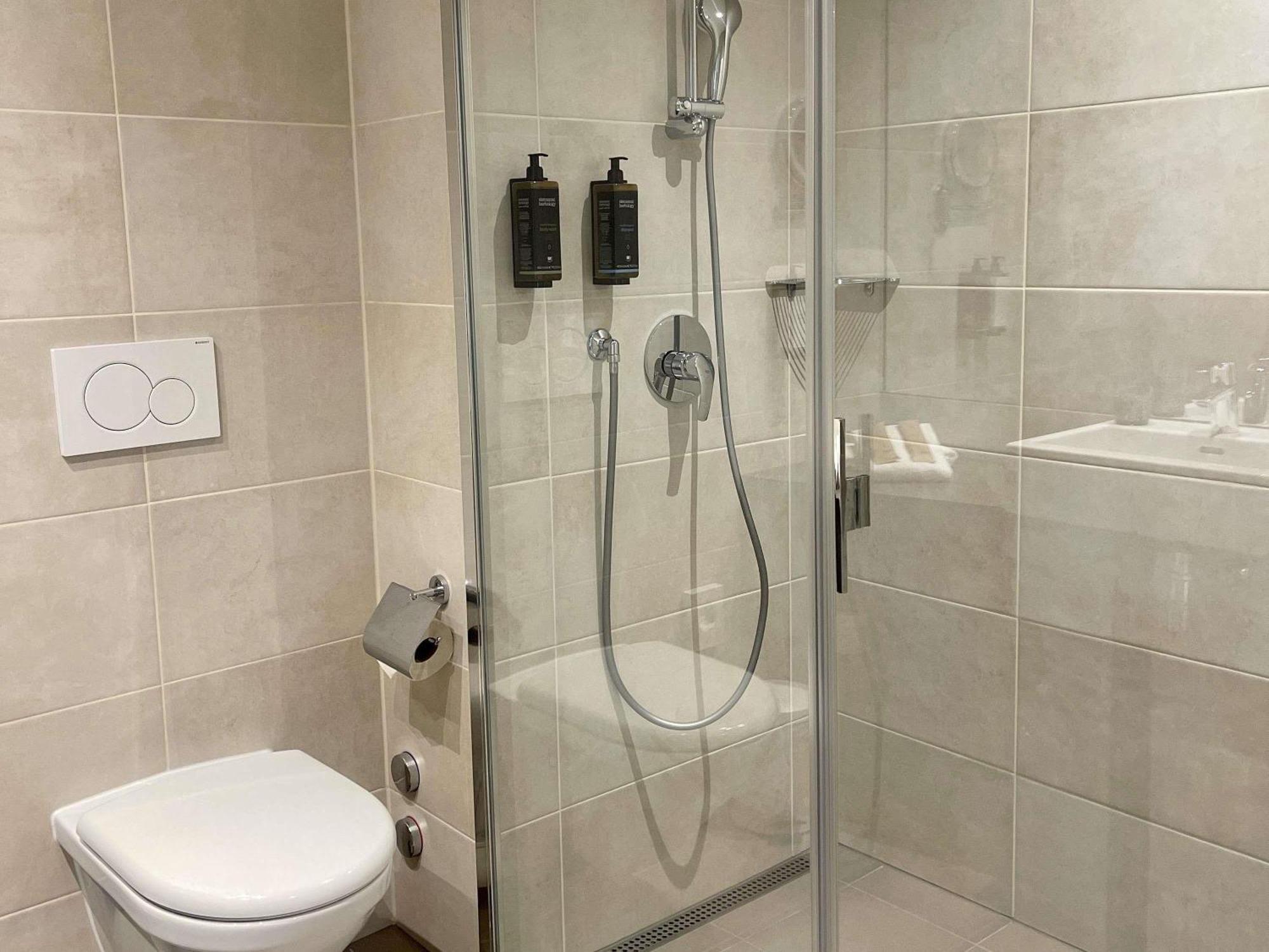 Hotel Mercure Geneva Airport