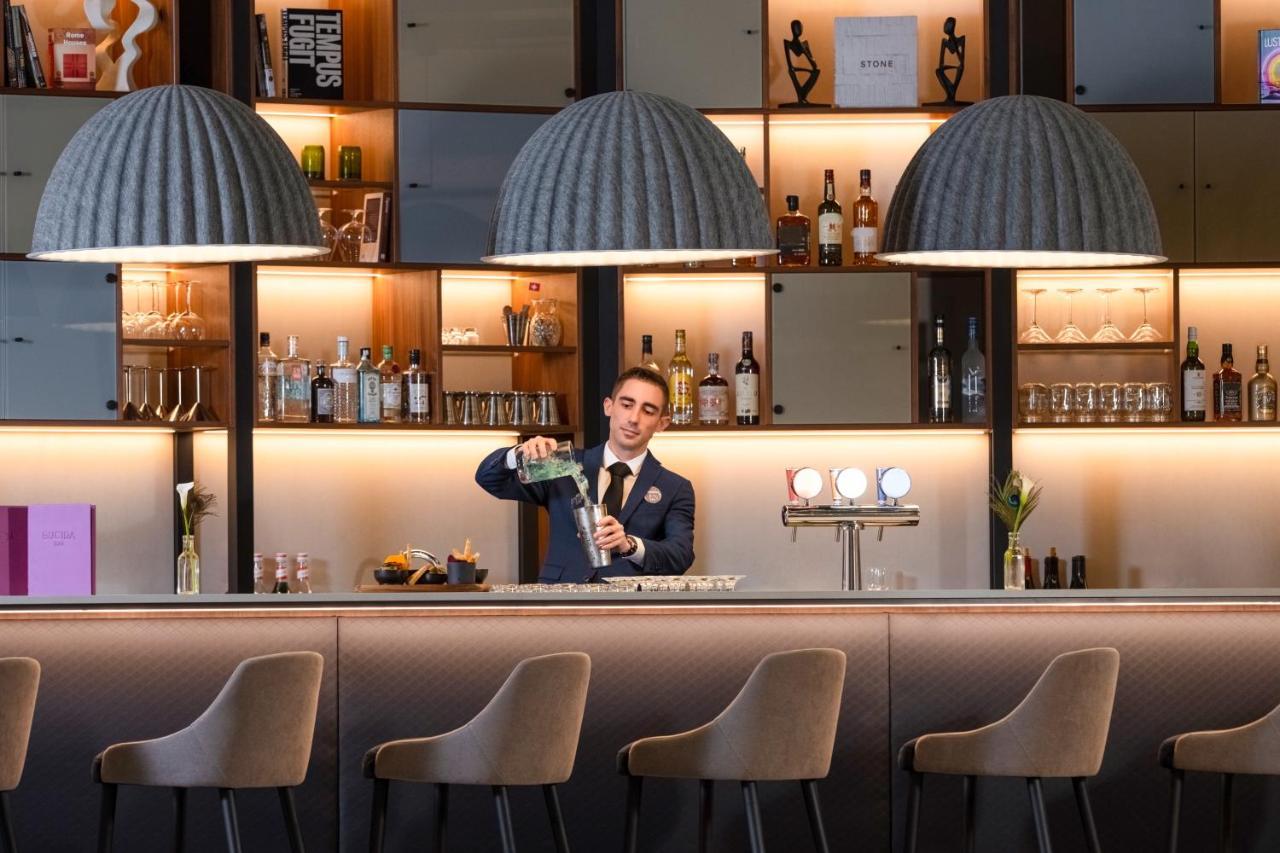 Mercure Geneva Airport 4*
