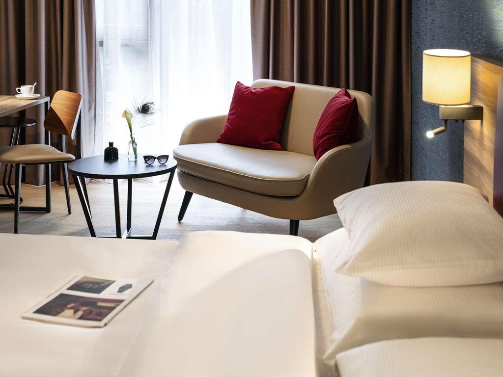 Mercure Geneva Airport 4*