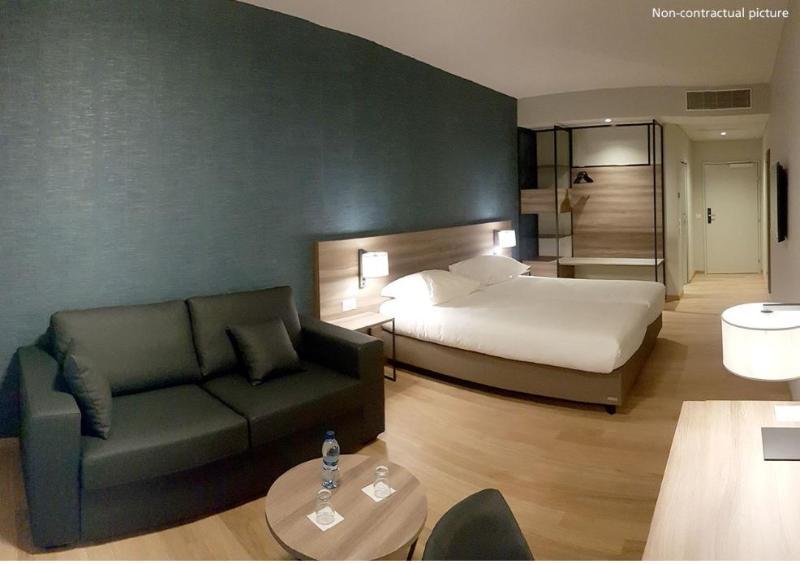 Hotel Mercure Geneva Airport 4*